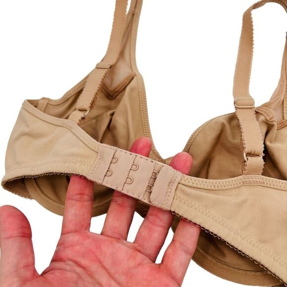 Wacoal beige seamless underwire bra 65115 size 32D - Picture 4 of 7
